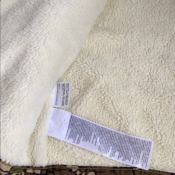 SUPREME X LEVI’S SHERPA HEAVY DUTY TRUCKER JACKET - Picture 9 of 16